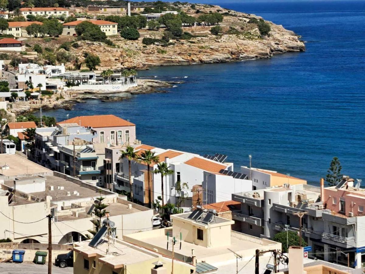 Seaview Flora'S Luxury Apartment-300Meters From The Beach Resmo Dış mekan fotoğraf