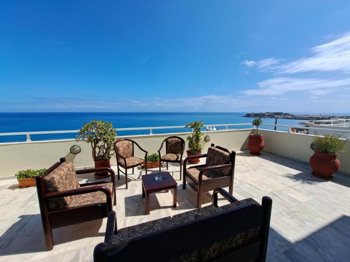 Seaview Flora'S Luxury Apartment-300Meters From The Beach Resmo Dış mekan fotoğraf